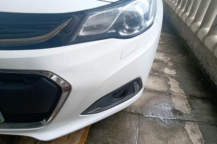 Used Chevrolet Malibu 2016 2.0L Automatic Luxury Edition Left Front Headlight