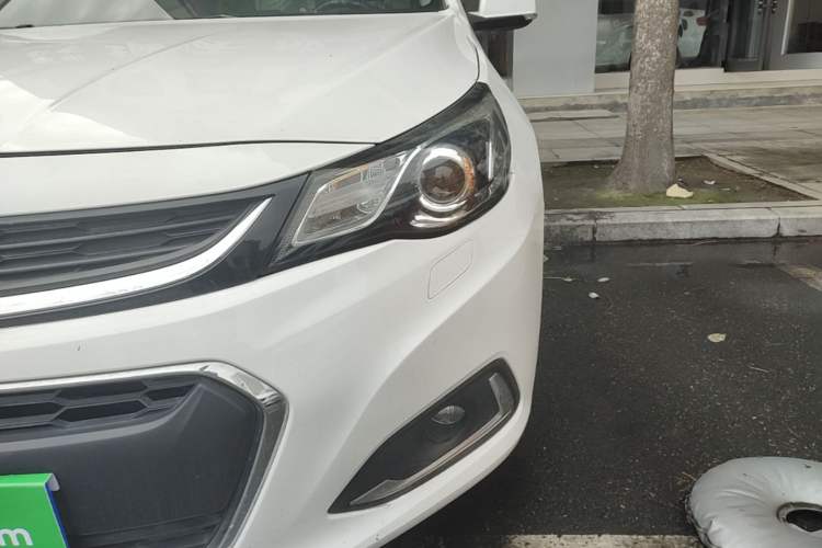 Used Chevrolet Malibu 2016 1.6T Automatic Luxury Edition Left Front Headlight
