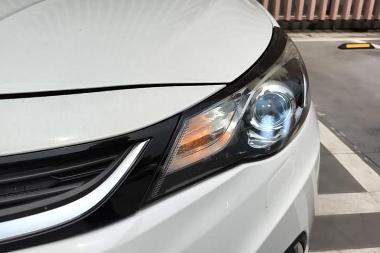 Used Chevrolet Malibu 2016 2.0L Automatic Luxury Edition Left Front Headlight