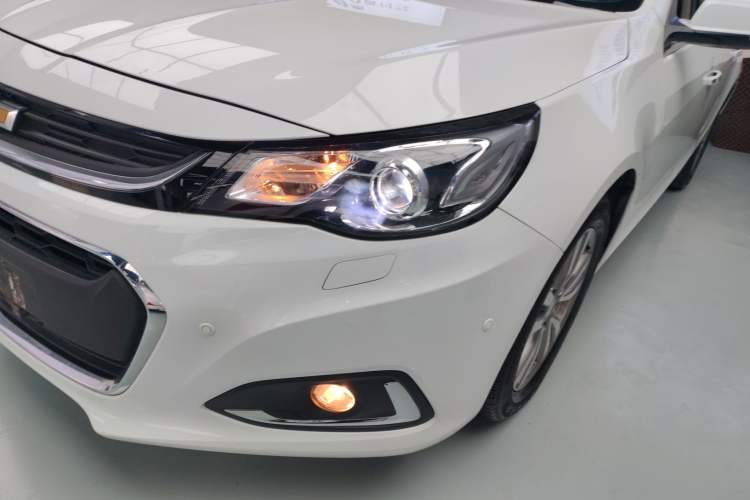 Used Chevrolet Malibu 2016 1.6T Automatic Luxury Edition Left Front Headlight