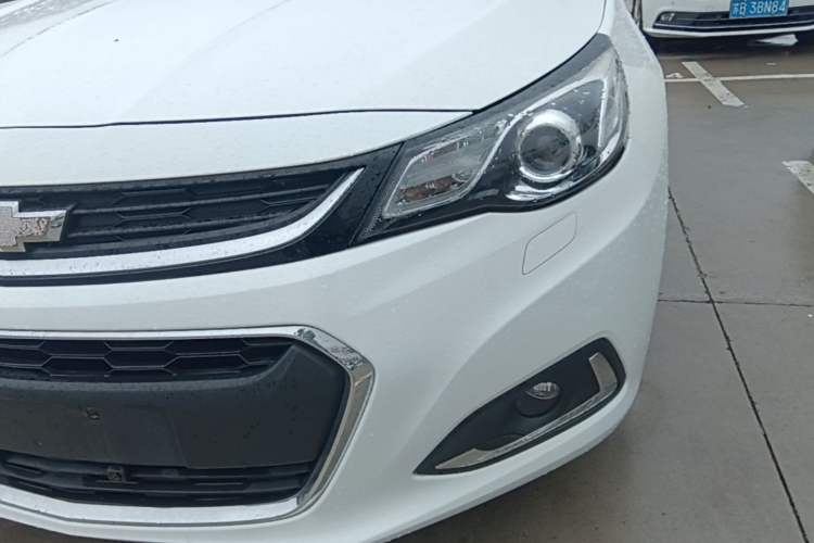 Used Chevrolet Malibu 2016 1.6T Automatic Luxury Edition Left Front Headlight