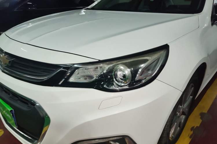Used Chevrolet Malibu 2016 2.4L Automatic Luxury Edition Left Front Headlight