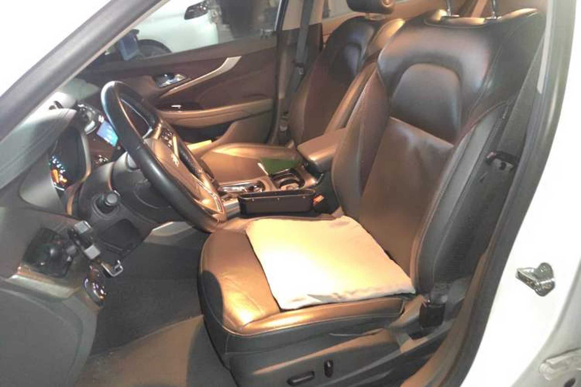 Used Chevrolet Malibu 2016 2.0L Automatic Luxury Edition Left Front Seat