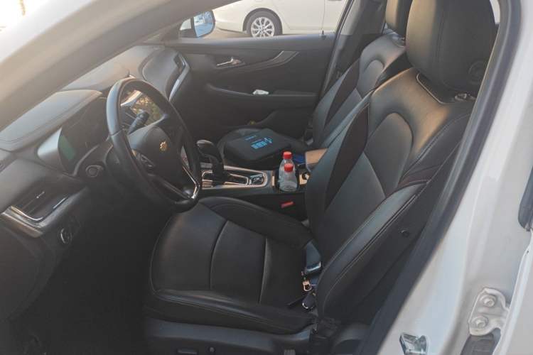 Used Chevrolet Malibu 2016 2.0L Automatic Luxury Edition Left Front Seat
