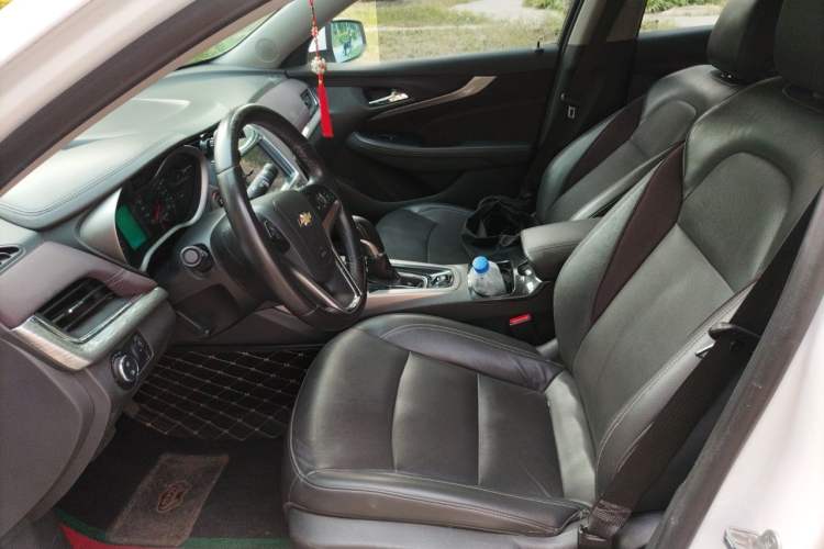 Used Chevrolet Malibu 2016 2.4L Automatic Luxury Edition Left Front Seat