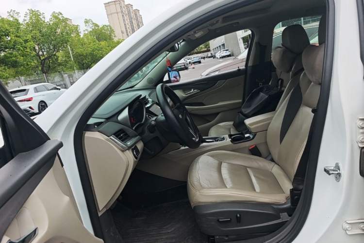 Used Chevrolet Malibu 2016 2.0L Automatic Luxury Edition Left Front Seat