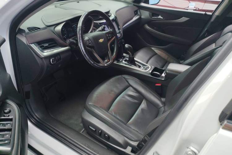 Used Chevrolet Malibu 2016 1.6T Automatic Luxury Edition Left Front Seat