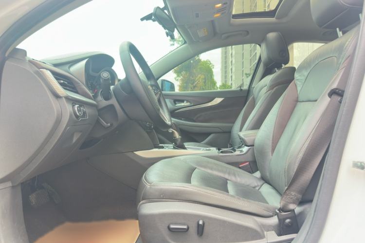 Used Chevrolet Malibu 2016 2.0L Automatic Luxury Edition Left Front Seat