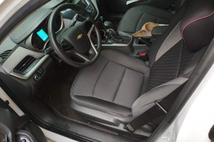 Used Chevrolet Malibu 2016 1.6T Automatic Comfort Edition Left Front Seat
