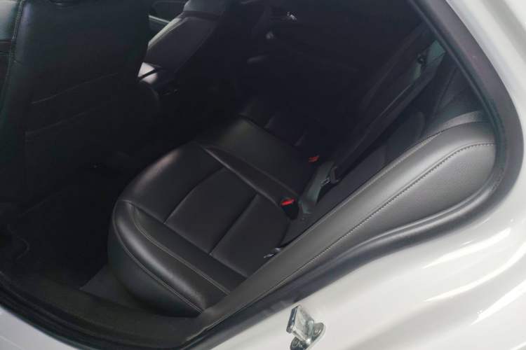 Used Chevrolet Malibu 2016 1.6T Automatic Luxury Edition Left Rear Seat