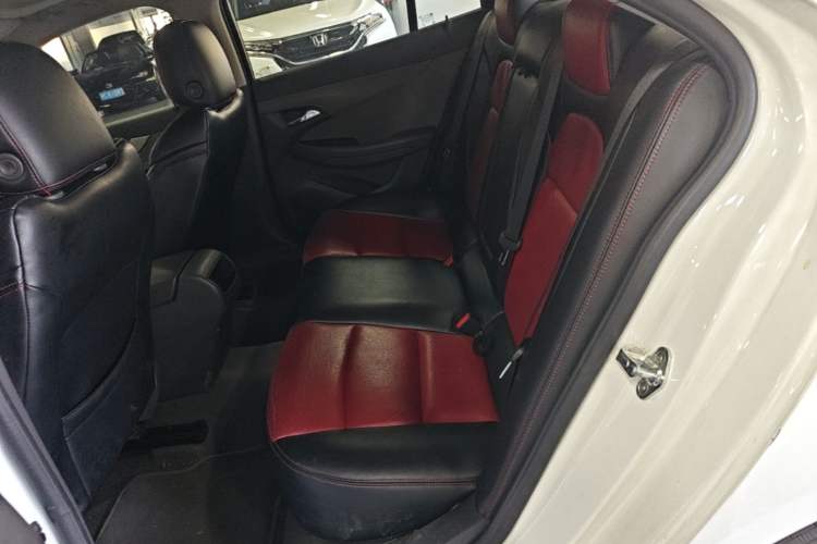 Used Chevrolet Malibu 2016 1.6T Automatic Comfort Edition Left Rear Seat