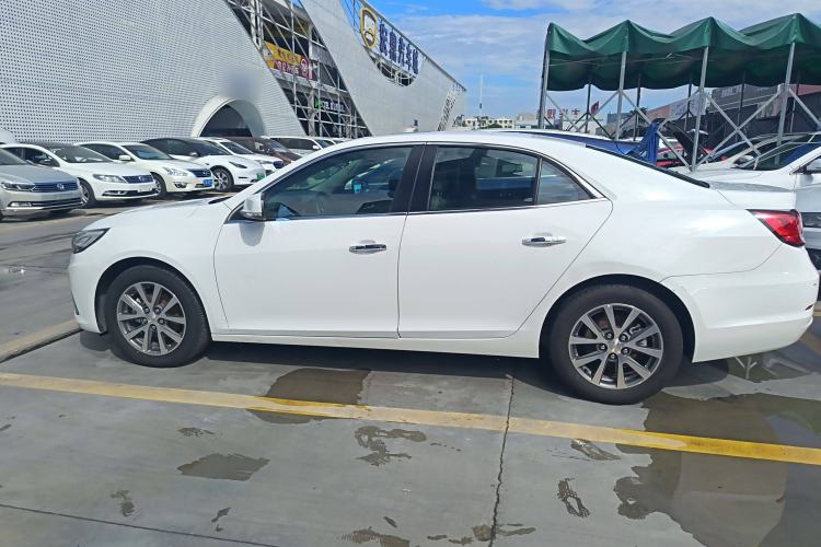 Used Chevrolet Malibu 2016 2.0L Automatic Luxury Edition Left Side