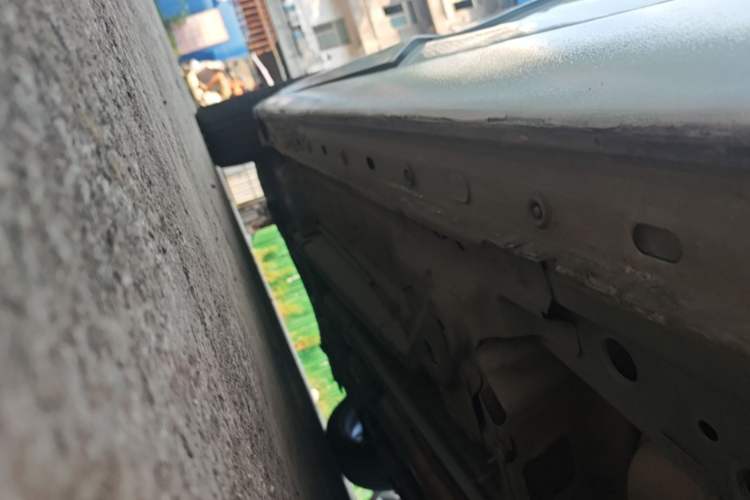 Used Chevrolet Malibu 2016 2.0L Automatic Luxury Edition Left Side Sill