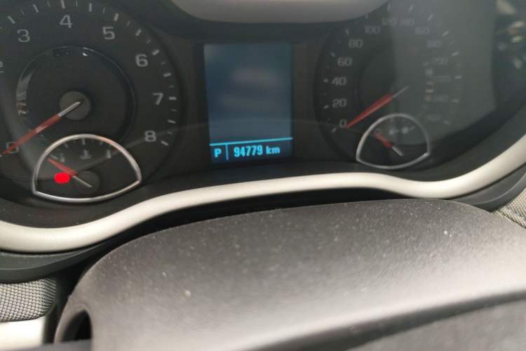 Used Chevrolet Malibu 2016 1.6T Automatic Comfort Edition Odometer Close Up