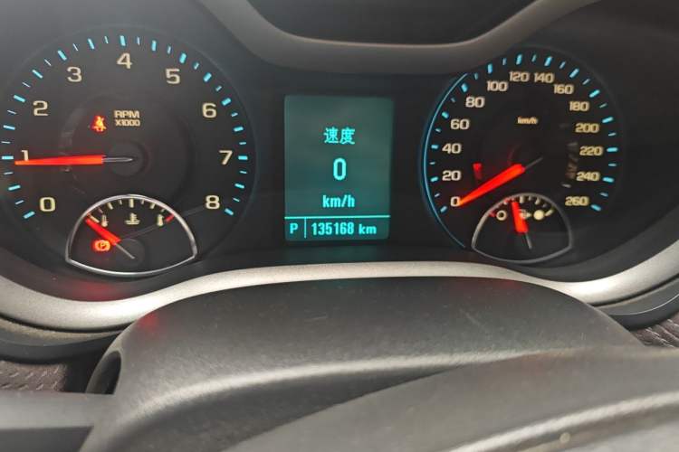 Used Chevrolet Malibu 2016 2.0L Automatic Luxury Edition Odometer Close Up