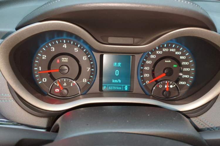 Used Chevrolet Malibu 2016 1.6T Automatic Comfort Edition Odometer Close Up
