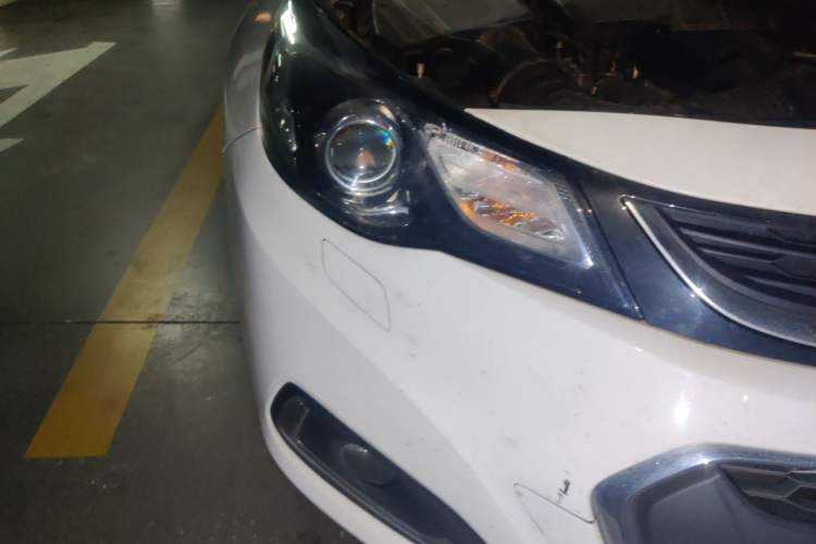 Used Chevrolet Malibu 2016 2.0L Automatic Luxury Edition Right Front Headlight