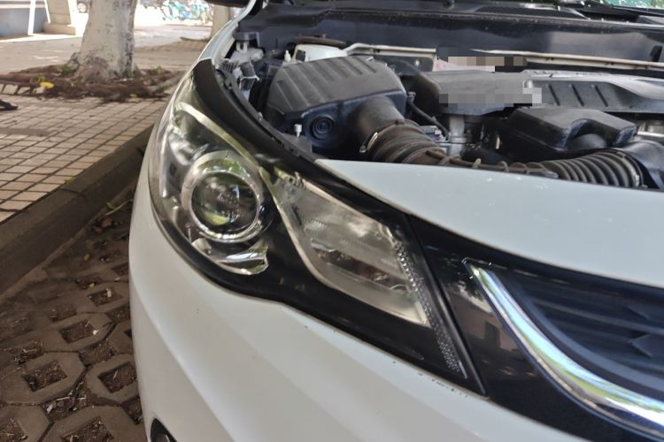 Used Chevrolet Malibu 2016 2.0L Automatic Comfort Edition Right Front Headlight