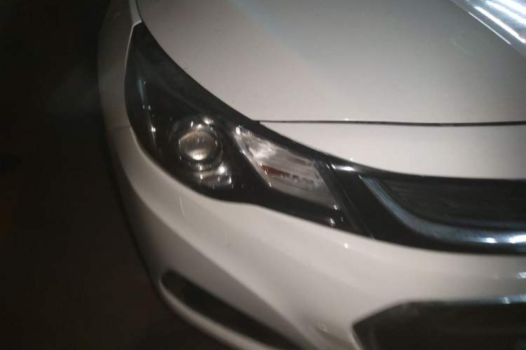 Used Chevrolet Malibu 2016 2.0L Automatic Luxury Edition Right Front Headlight