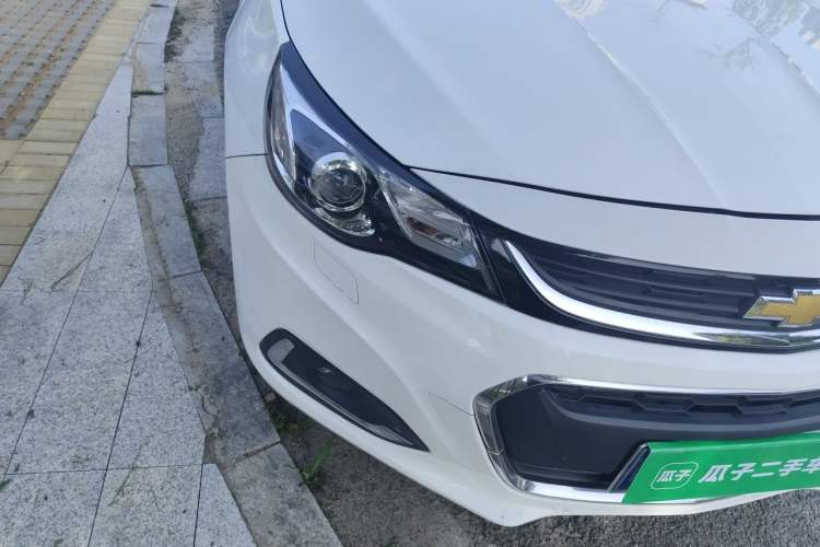 Used Chevrolet Malibu 2016 1.6T Automatic Luxury Edition Right Front Headlight