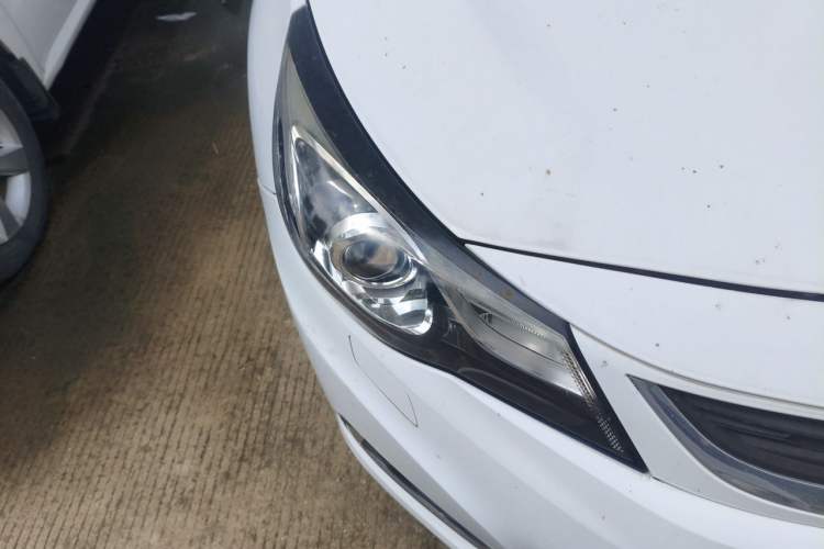 Used Chevrolet Malibu 2016 1.6T Automatic Luxury Edition Right Front Headlight