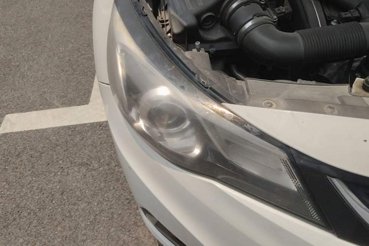 Used Chevrolet Malibu 2016 1.6T Automatic Comfort Edition Right Front Headlight