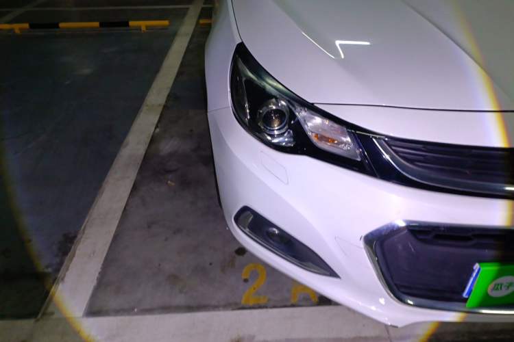 Used Chevrolet Malibu 2016 2.0L Automatic Luxury Edition Right Front Headlight