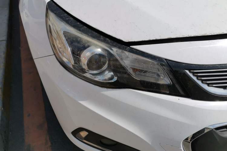 Used Chevrolet Malibu 2016 1.6T Automatic Comfort Edition Right Front Headlight