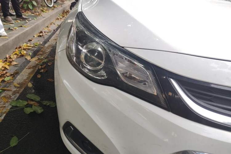 Used Chevrolet Malibu 2016 1.6T Automatic Comfort Edition Right Front Headlight