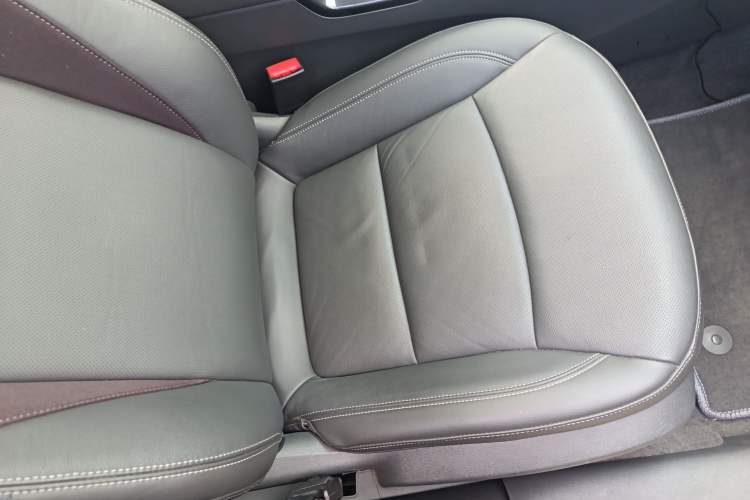 Used Chevrolet Malibu 2016 2.0L Automatic Luxury Edition Right Front Seat