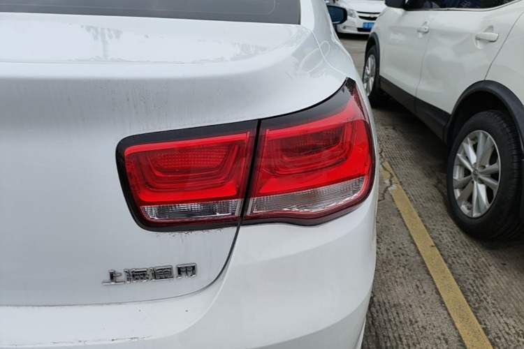Used Chevrolet Malibu 2016 2.0L Automatic Luxury Edition Right Rear Taillight
