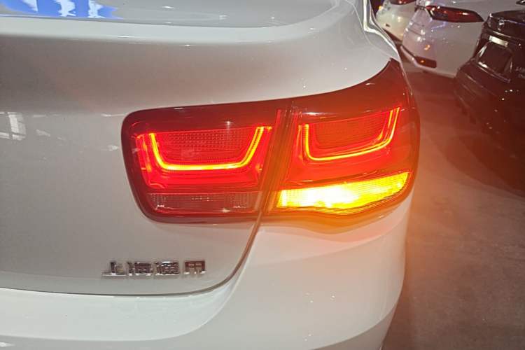 Used Chevrolet Malibu 2016 2.0L Automatic Luxury Edition Right Rear Taillight