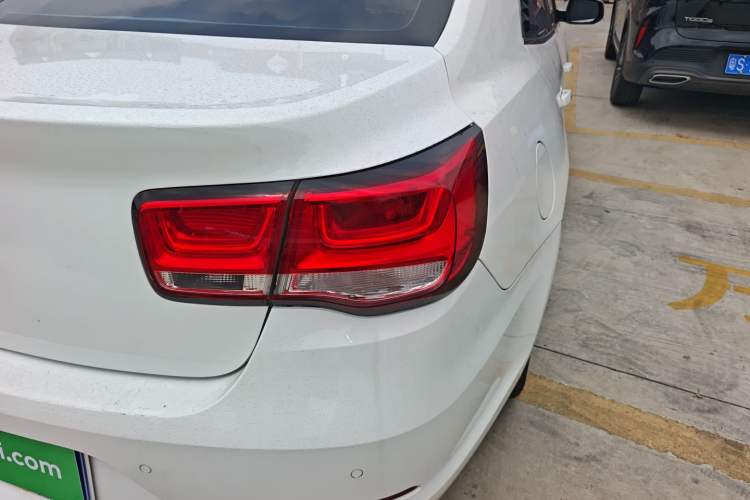 Used Chevrolet Malibu 2016 1.6T Automatic Comfort Edition Right Rear Taillight