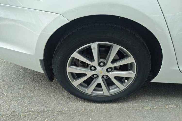 Used Chevrolet Malibu 2016 2.0L Automatic Luxury Edition Right Rear Wheel Hub