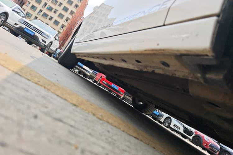 Used Chevrolet Malibu 2016 1.6T Automatic Comfort Edition Right Side Sill