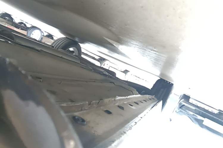 Used Chevrolet Malibu 2016 1.6T Automatic Luxury Edition Right Side Sill
