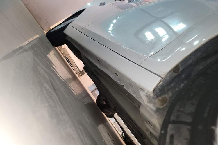 Used Chevrolet Malibu 2016 1.6T Automatic Comfort Edition Right Side Sill