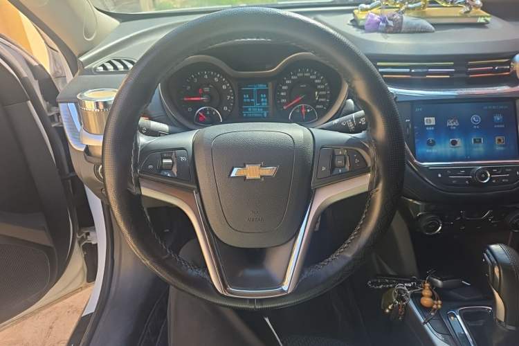 Used Chevrolet Malibu 2016 2.0L Automatic Luxury Edition Steering Wheel