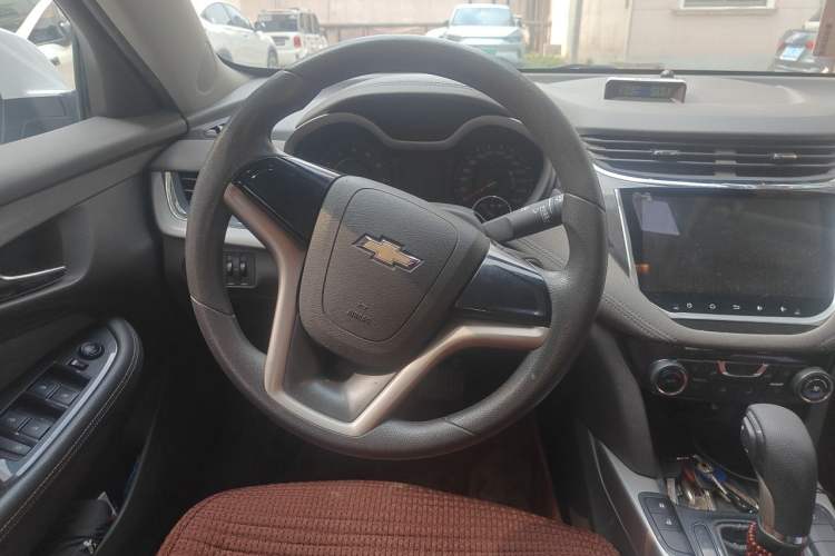 Used Chevrolet Malibu 2016 1.6T Automatic Comfort Edition Steering Wheel