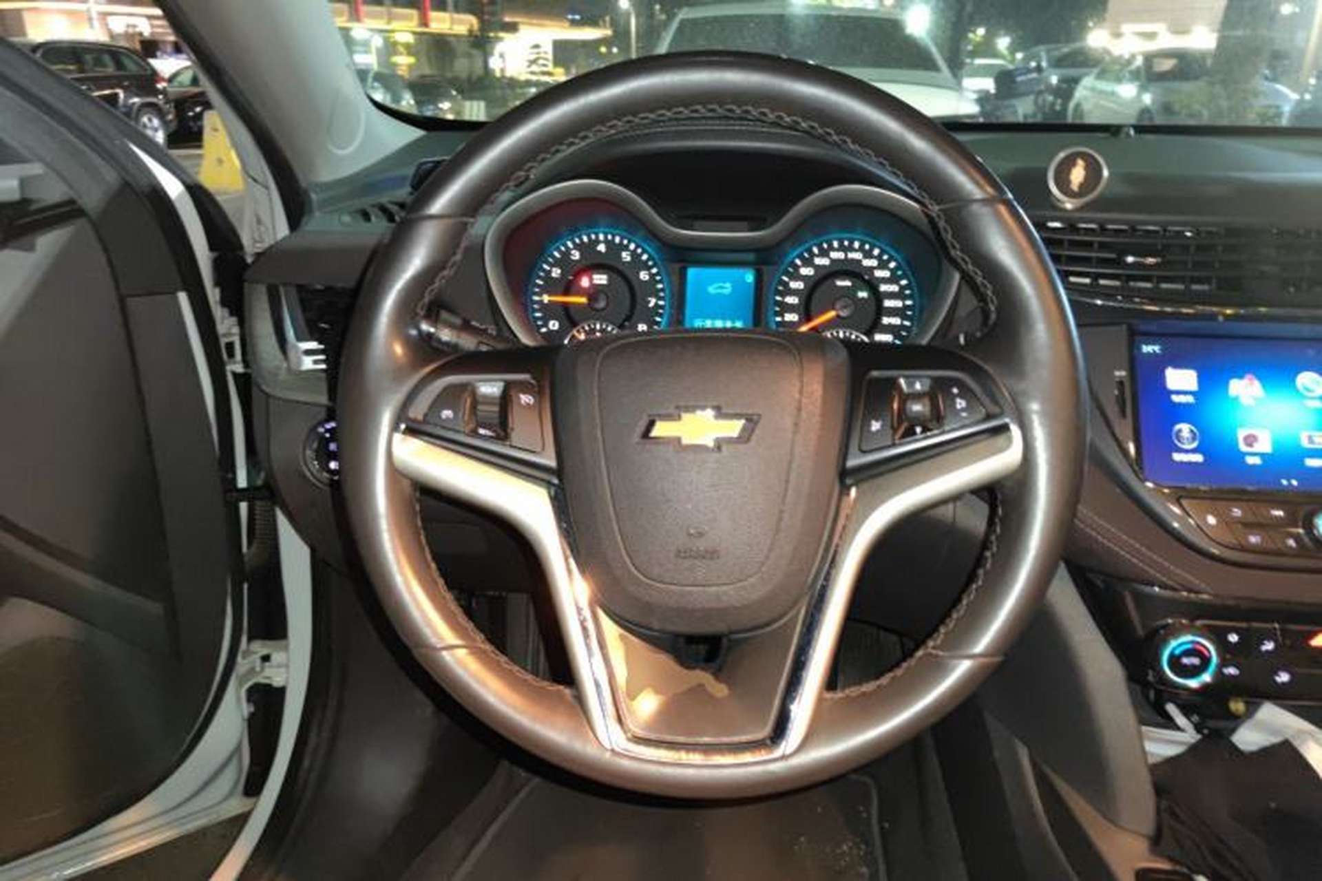 Used Chevrolet Malibu 2016 2.0L Automatic Luxury Edition Steering Wheel
