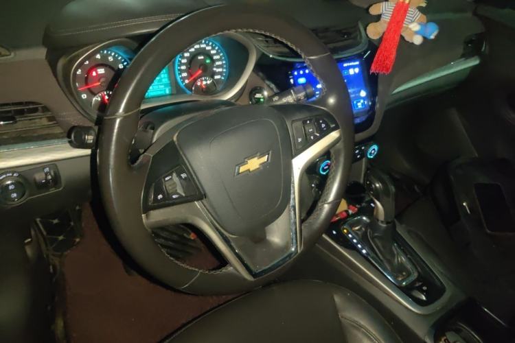 Used Chevrolet Malibu 2016 2.0L Automatic Luxury Edition Steering Wheel