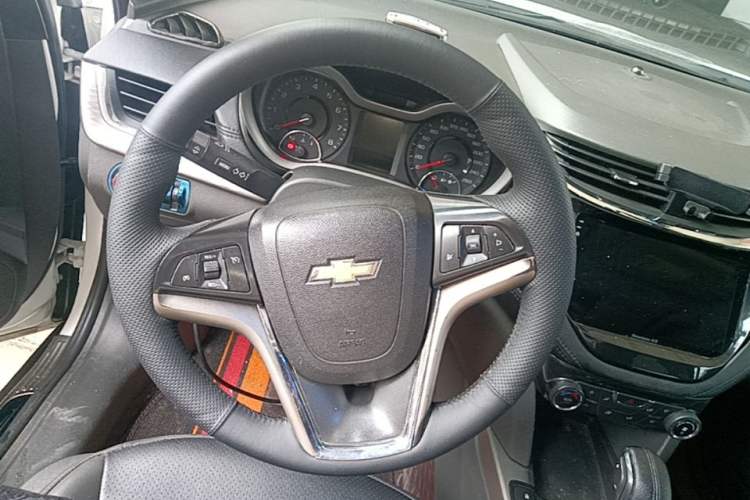 Used Chevrolet Malibu 2016 2.0L Automatic Luxury Edition Steering Wheel