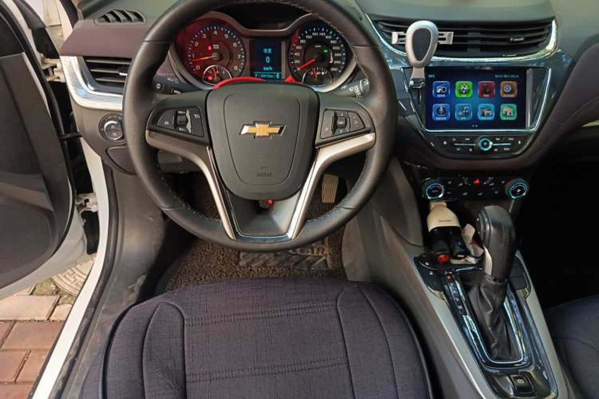 Used Chevrolet Malibu 2016 2.0L Automatic Luxury Edition Steering Wheel