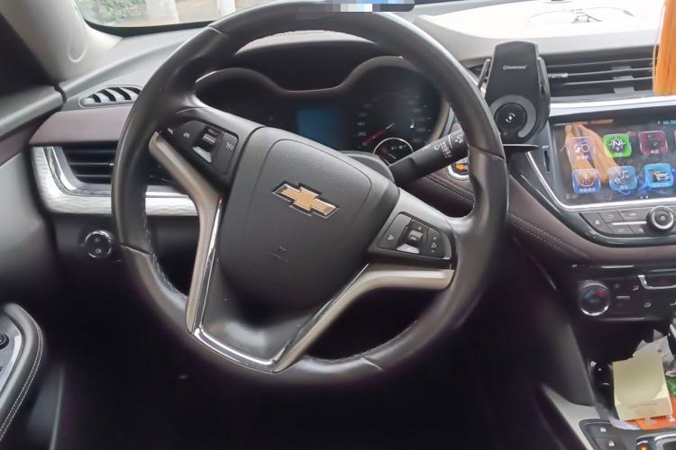 Used Chevrolet Malibu 2016 2.4L Automatic Luxury Edition Steering Wheel