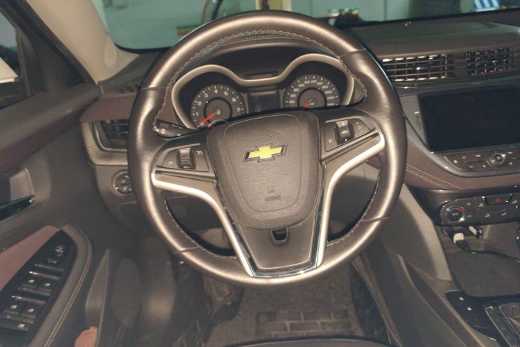 Used Chevrolet Malibu 2016 2.0L Automatic Luxury Edition Steering Wheel
