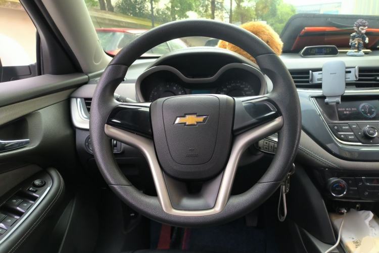 Used Chevrolet Malibu 2016 1.6T Automatic Comfort Edition Steering Wheel