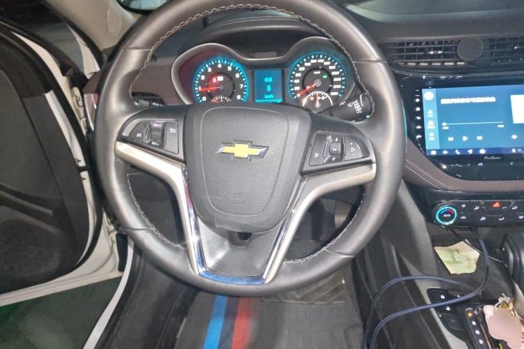 Used Chevrolet Malibu 2016 2.4L Automatic Luxury Edition Steering Wheel