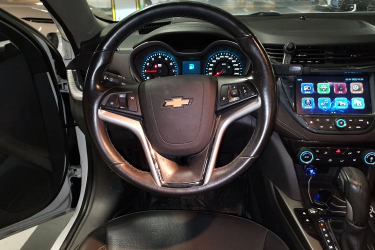 Used Chevrolet Malibu 2016 2.0L Automatic Luxury Edition Steering Wheel