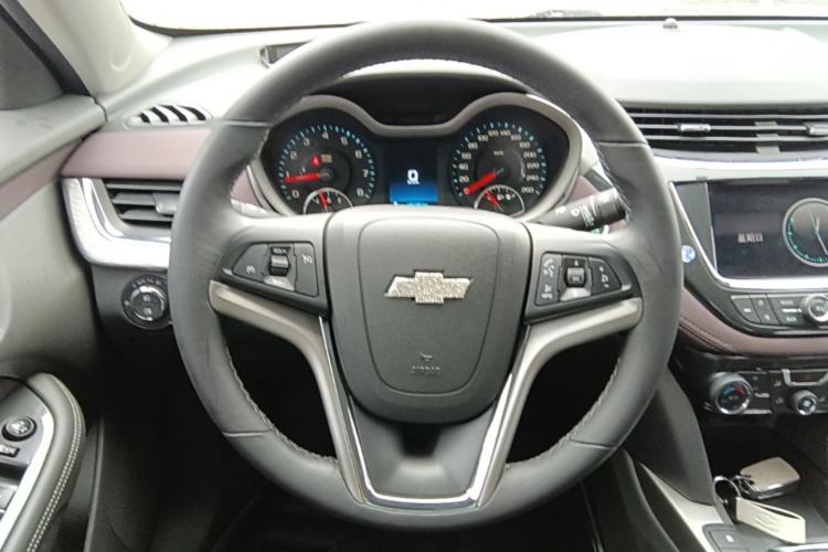 Used Chevrolet Malibu 2016 1.6T Automatic Luxury Edition Steering Wheel