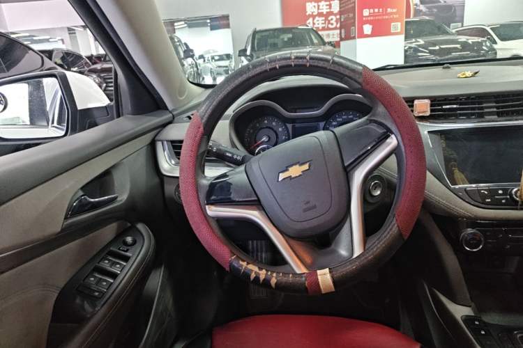 Used Chevrolet Malibu 2016 1.6T Automatic Comfort Edition Steering Wheel